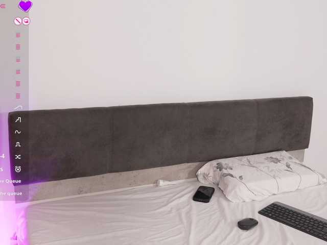 jolly-dolly's BongaCams show and profile