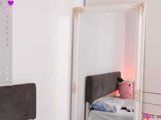 jolly-dolly live cam on BongaCams