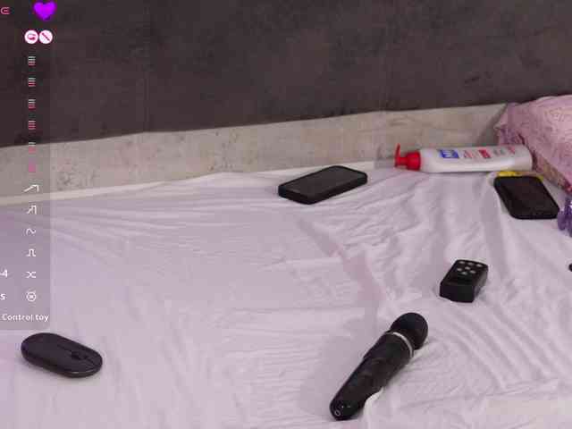 jolly-dolly Live Webcam on BongaCams