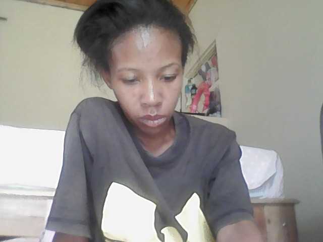 karamel-sexy Live Cam and Statistics on UnifiedCams