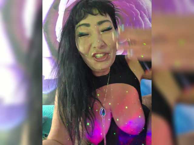 в попе у xxxDirtyBitchxxx
