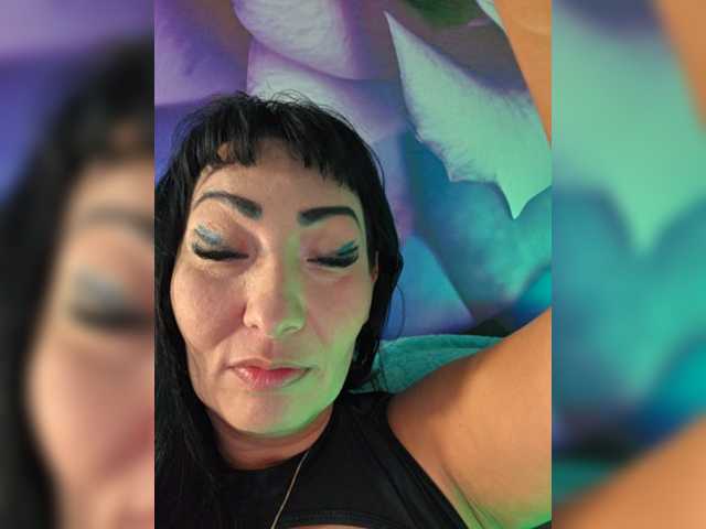 xxxDirtyBitchxxx live cam preview