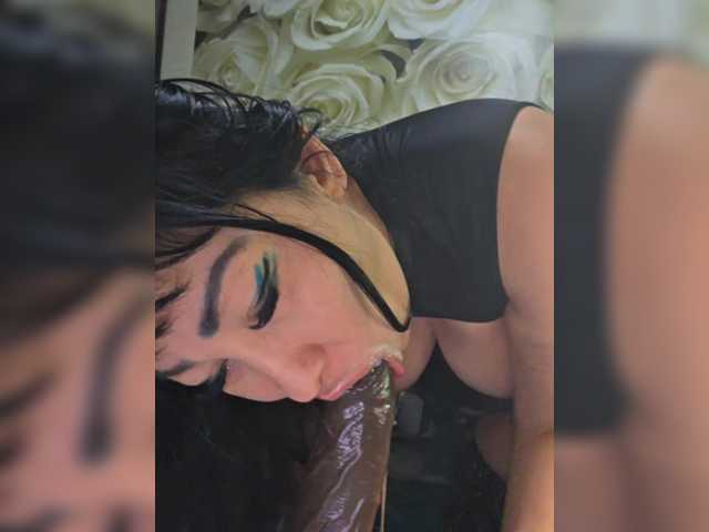  xxxDirtyBitchxxx chat room