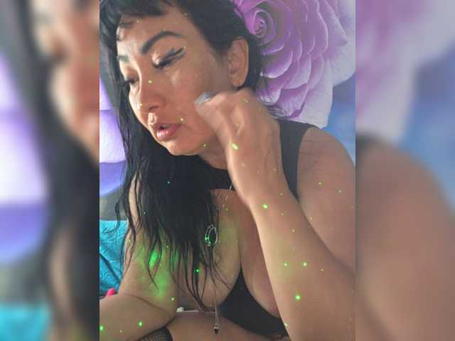 xxxDirtyBitchxxx live webcam show