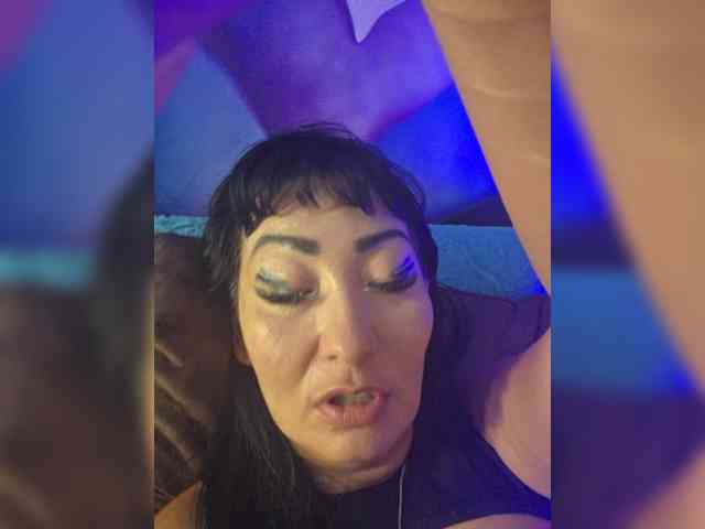 xxxDirtyBitchxxx webcam