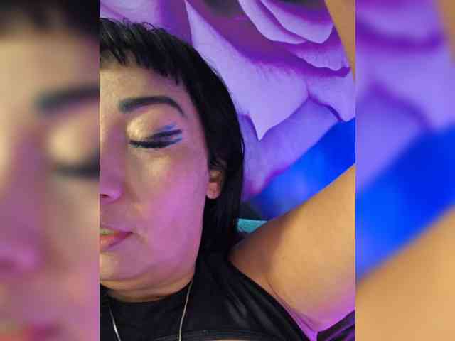 xxxDirtyBitchxxx webcam