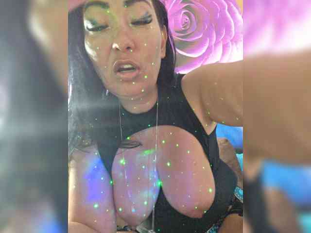 xxxDirtyBitchxxx webcam