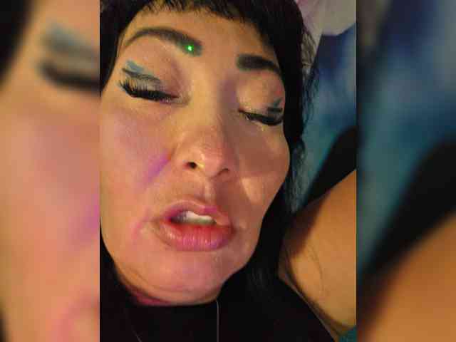 xxxDirtyBitchxxx webcam