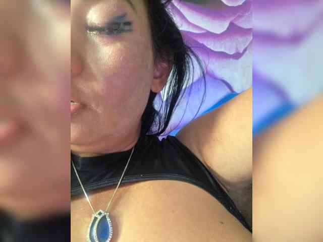 xxxDirtyBitchxxx webcam