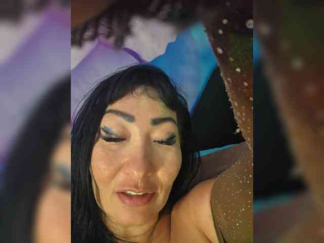 xxxDirtyBitchxxx webcam