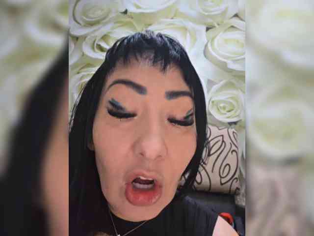 xxxDirtyBitchxxx webcam