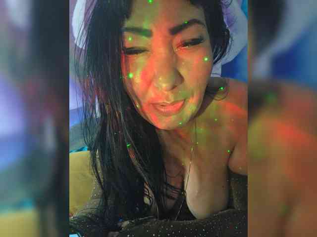 xxxDirtyBitchxxx webcam