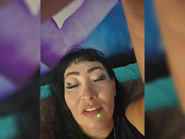 xxxDirtyBitchxxx webcam