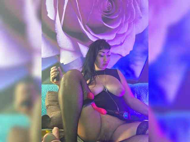 xxxDirtyBitchxxx webcam