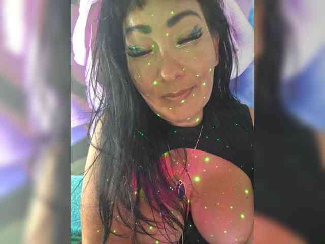 xxxDirtyBitchxxx webcam