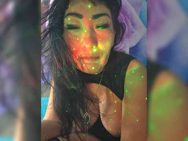 xxxDirtyBitchxxx webcam