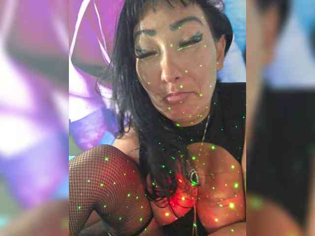 xxxDirtyBitchxxx webcam