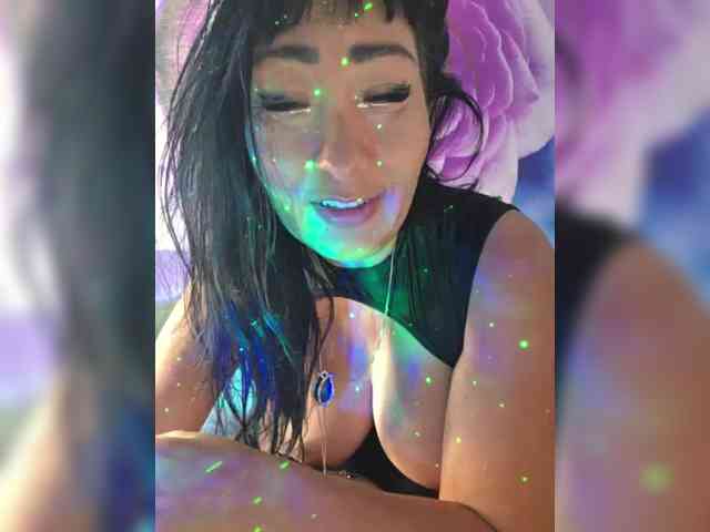 xxxDirtyBitchxxx webcam