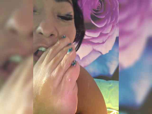 xxxDirtyBitchxxx webcam