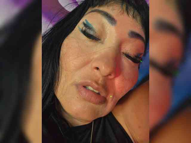 xxxDirtyBitchxxx webcam