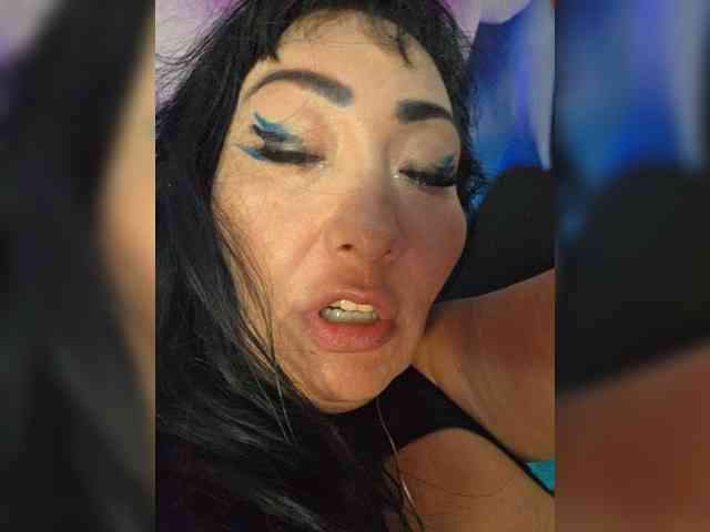 xxxDirtyBitchxxx webcam