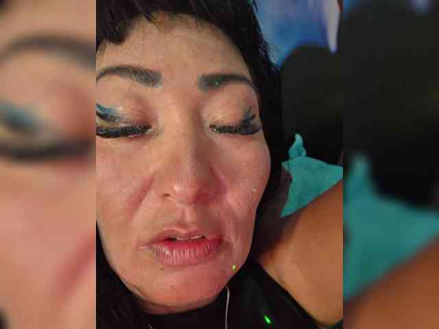 xxxDirtyBitchxxx webcam