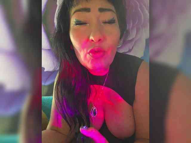 xxxDirtyBitchxxx webcam