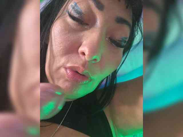 xxxDirtyBitchxxx webcam