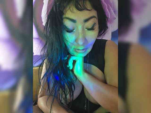 xxxDirtyBitchxxx webcam