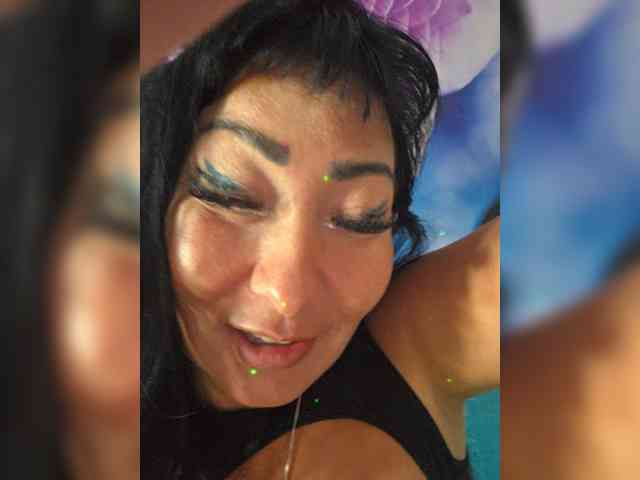 xxxDirtyBitchxxx webcam