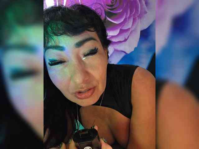 xxxDirtyBitchxxx webcam