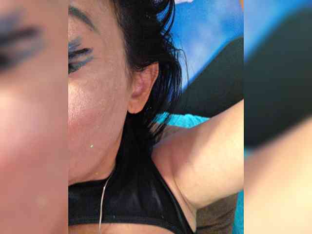 xxxDirtyBitchxxx webcam