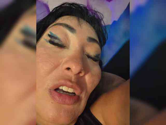 xxxDirtyBitchxxx webcam