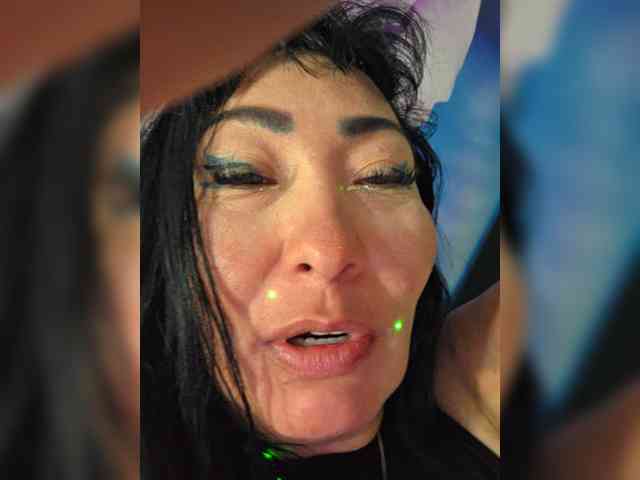xxxdirtybitchxxx's live room