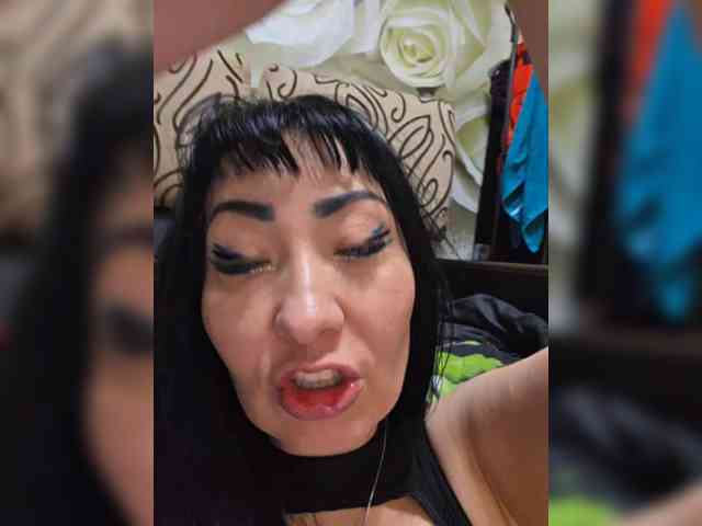 xxxDirtyBitchxxx webcam