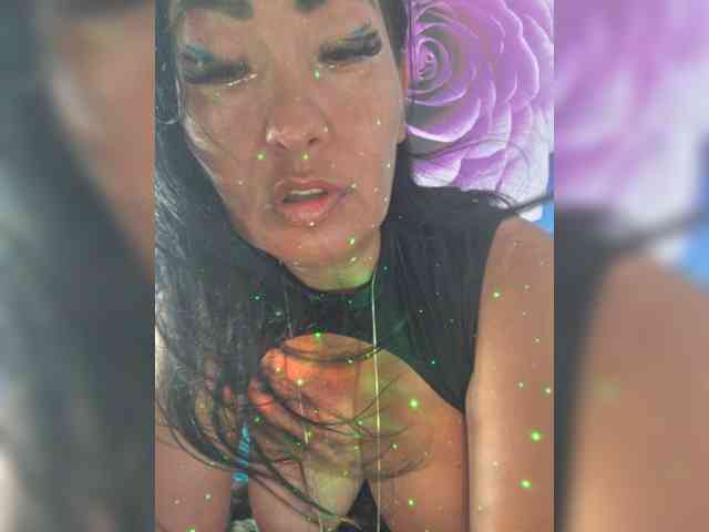 xxxDirtyBitchxxx webcam
