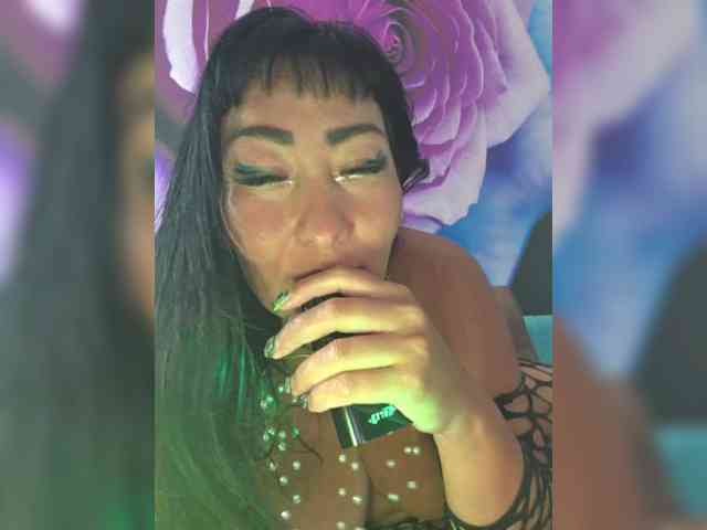 xxxDirtyBitchxxx webcam