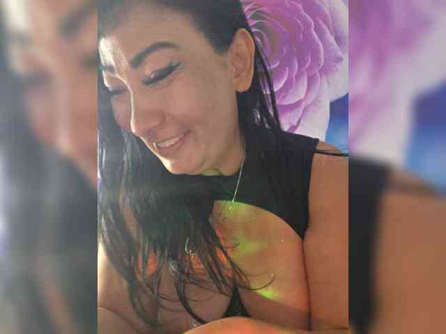 xxxDirtyBitchxxx webcam