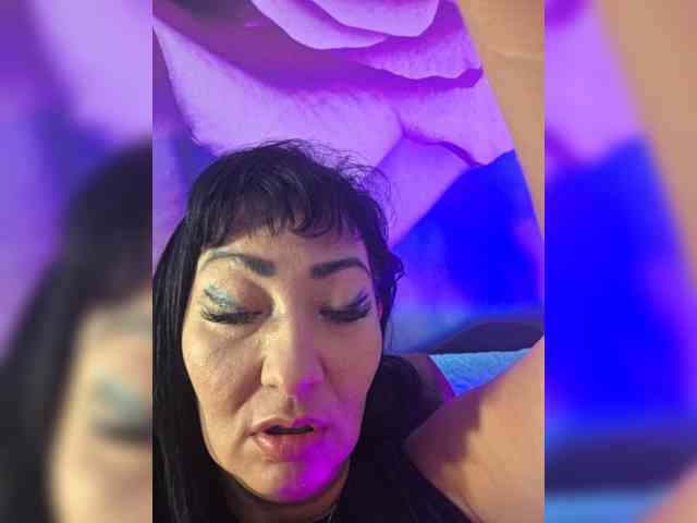 xxxDirtyBitchxxx webcam