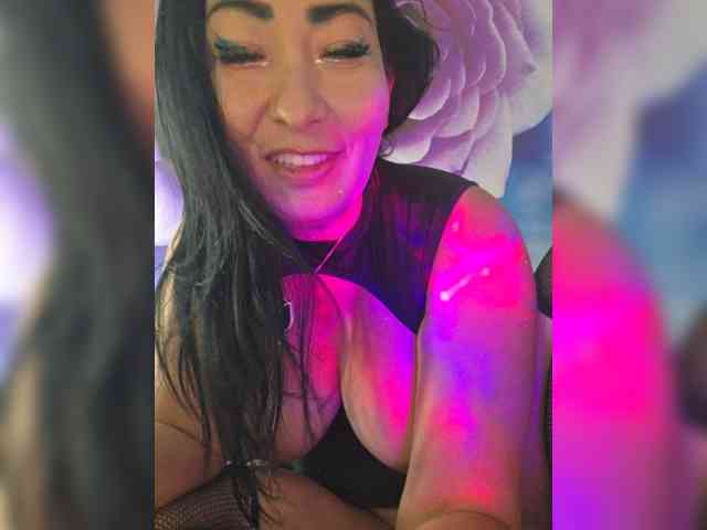 xxxDirtyBitchxxx webcam