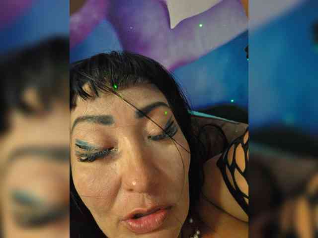 xxxDirtyBitchxxx webcam