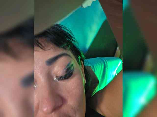 xxxDirtyBitchxxx webcam