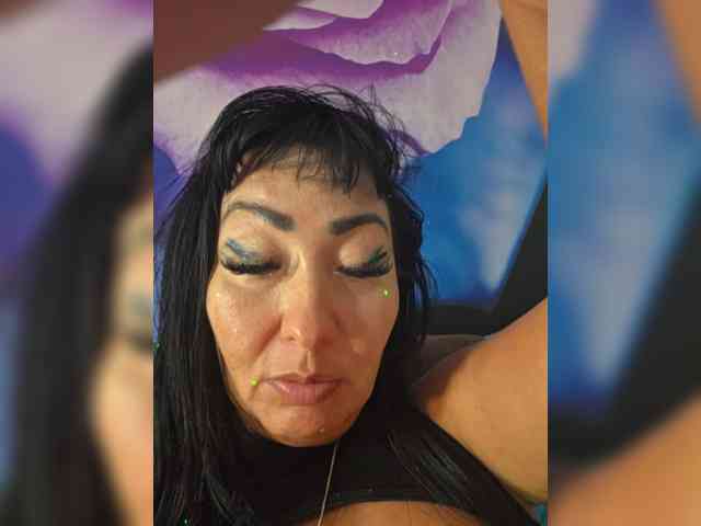 xxxDirtyBitchxxx webcam