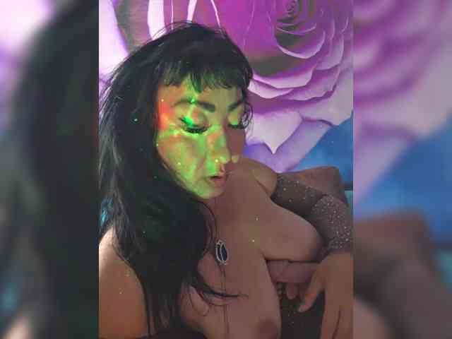 xxxDirtyBitchxxx webcam