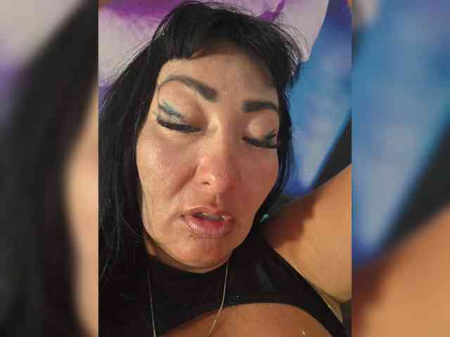 xxxDirtyBitchxxx webcam