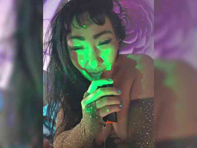 xxxDirtyBitchxxx webcam