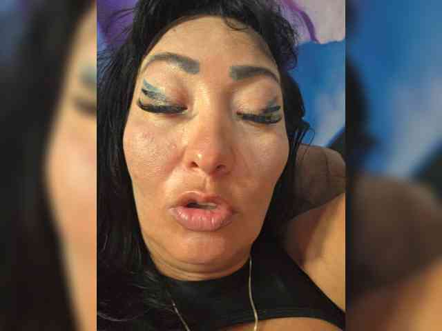 xxxDirtyBitchxxx webcam