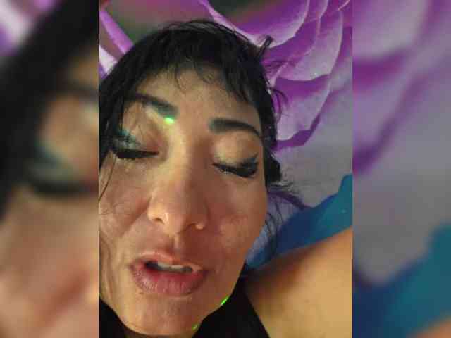 xxxDirtyBitchxxx webcam