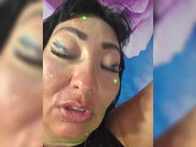 xxxDirtyBitchxxx webcam