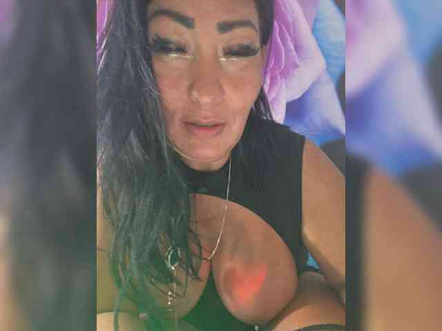xxxDirtyBitchxxx webcam